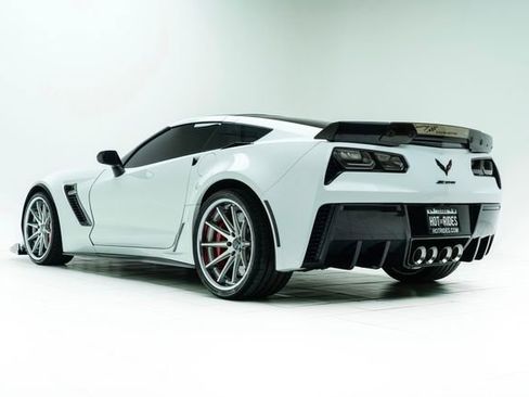 Used 2016 Chevrolet Corvette Z06 w/ 3LZ Preferred Equipment Group image 19