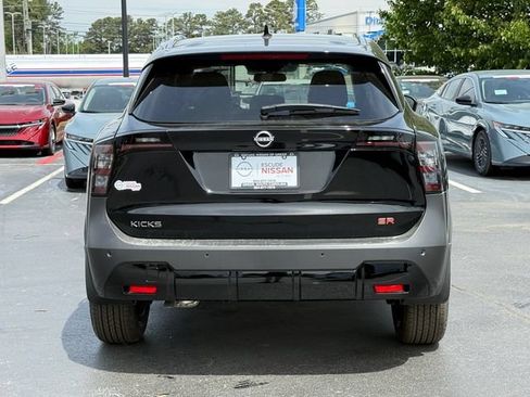 Certified 2026 Nissan Kicks SR w/ SR Premium Package FWD image 5