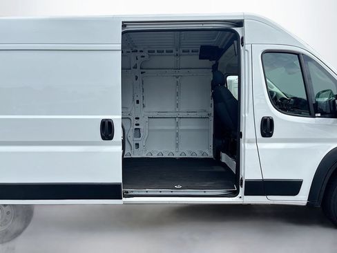 Used 2023 RAM ProMaster 2500 FWD image 16