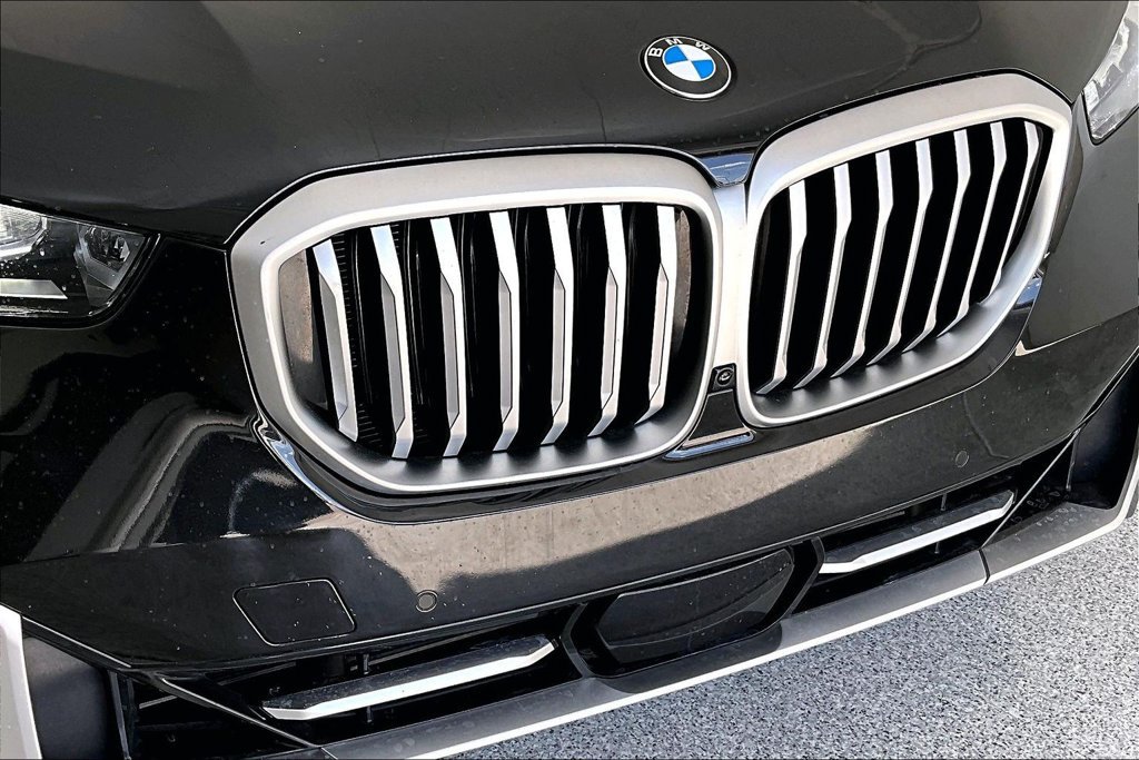 Used 2025 BMW X5 xDrive40i AWD/4WD image 34