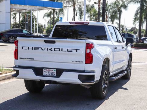 Used 2025 Chevrolet Silverado 1500 Custom w/ Turbomax Blackout Package RWD image 11