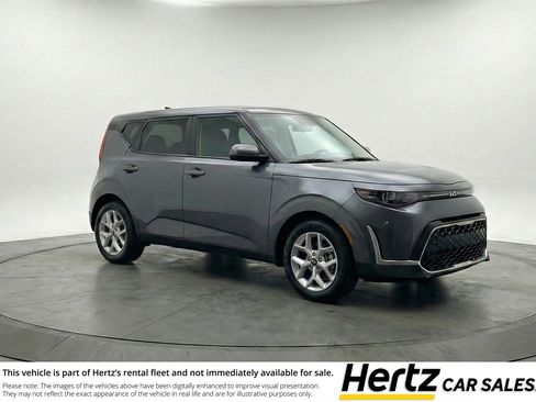 Used 2025 Kia Soul LX w/ LX Technology Package image 1