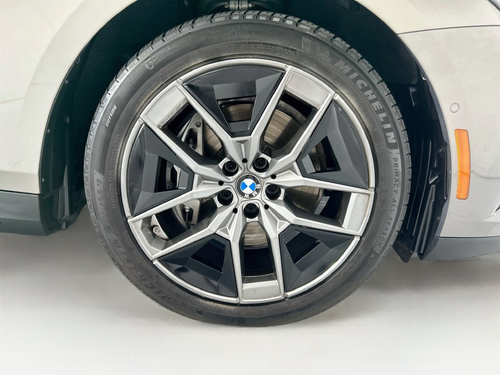 Certified 2026 BMW 540i xDrive AWD/4WD image 31