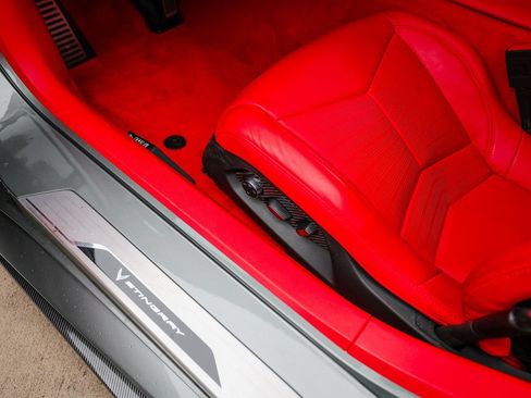 Used 2023 Chevrolet Corvette Stingray Premium Conv w/ Z51 Performance Package RWD image 13