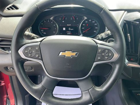 Used 2023 Chevrolet Traverse LT w/ LT Premium Package FWD image 14