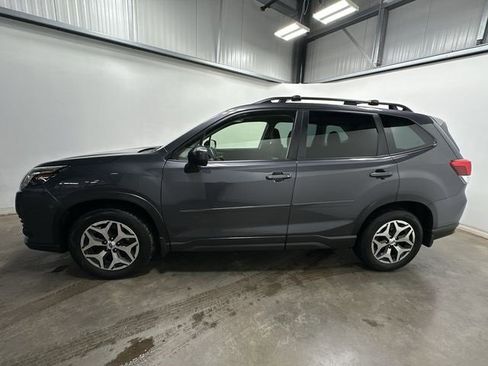 Certified 2023 Subaru Forester Premium image 2