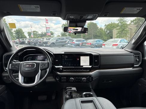 Used 2022 GMC Sierra 1500 Elevation w/ Elevation Premium Package AWD/4WD image 13