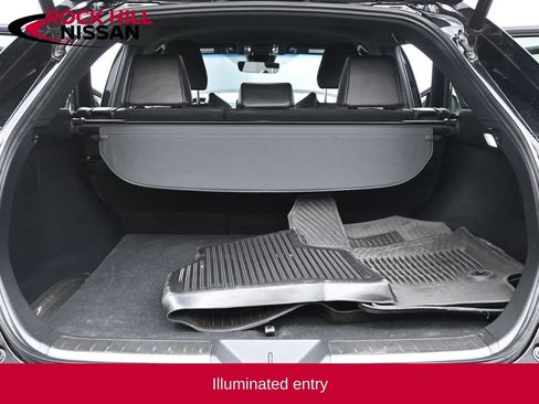 Used 2021 Toyota Venza XLE image 10