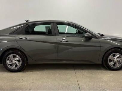 Used 2025 Hyundai Elantra SE