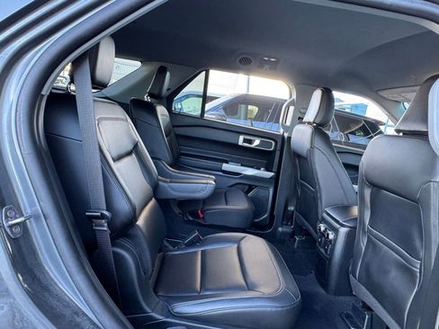 Used 2024 Ford Explorer XLT w/ Equipment Group 202A image 30
