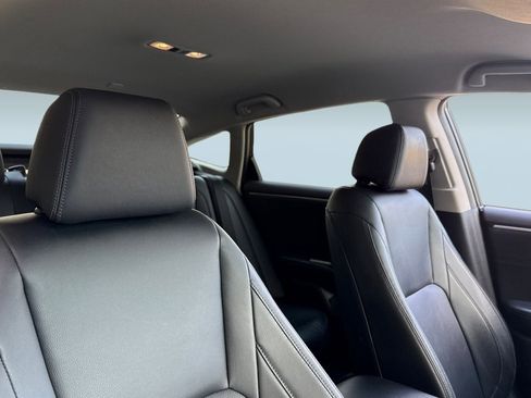 Certified 2018 Honda Clarity Touring image 25