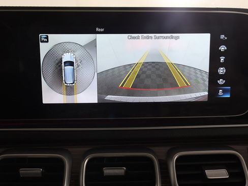 Used 2023 Mercedes-Benz GLE 450 4MATIC w/ AMG Line Exterior image 51