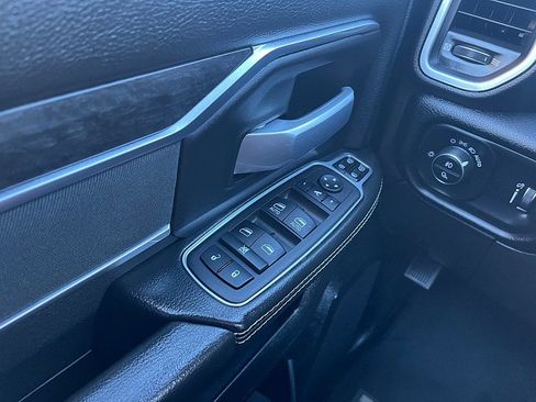 Used 2024 RAM 2500 Big Horn w/ Bed Utility Group image 31