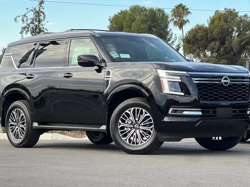 New 2026 Nissan Armada Platinum AWD/4WD image 2