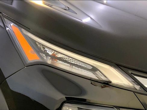 Used 2024 Nissan Rogue SL AWD/4WD image 27