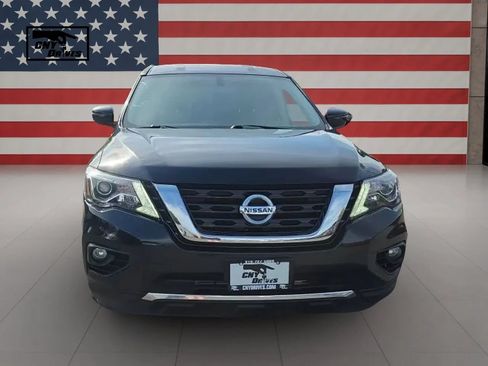 Used 2020 Nissan Pathfinder SV AWD/4WD image 2