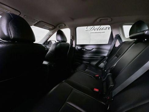 Used 2019 Nissan Rogue SL AWD/4WD image 23