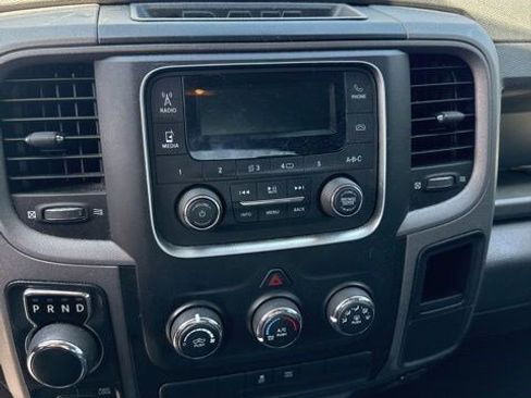 Used 2019 RAM 1500 Express AWD/4WD image 12