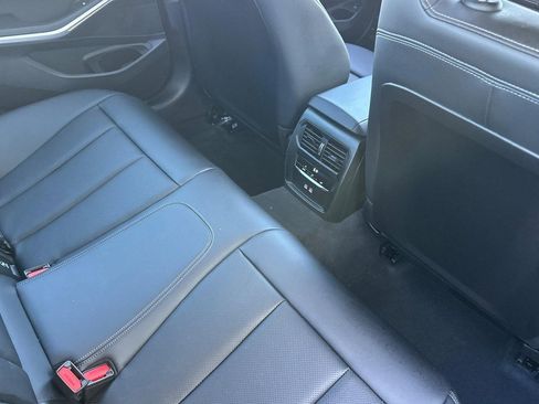 Used 2025 BMW 330i Sedan w/ Convenience Package image 29