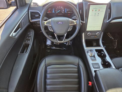 Certified 2024 Ford Edge SEL image 12