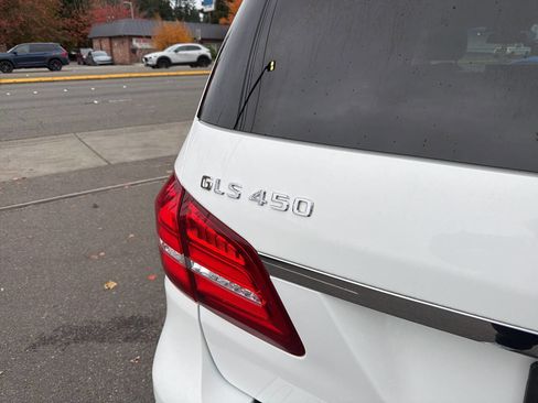 Used 2017 Mercedes-Benz GLS 450 4MATIC image 5