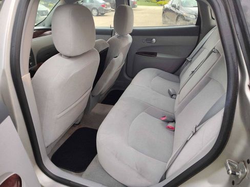 Used 2007 Buick LaCrosse CX FWD image 10