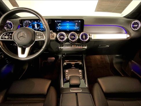 Used 2022 Mercedes-Benz GLB 250 4MATIC image 15