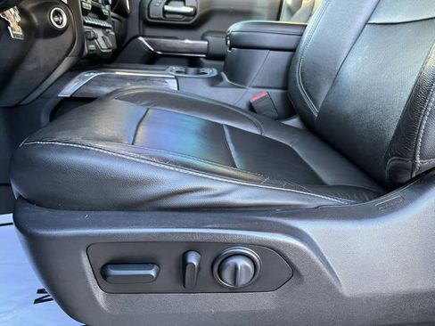 Used 2020 Chevrolet Silverado 2500 LTZ w/ LTZ Premium Package image 13