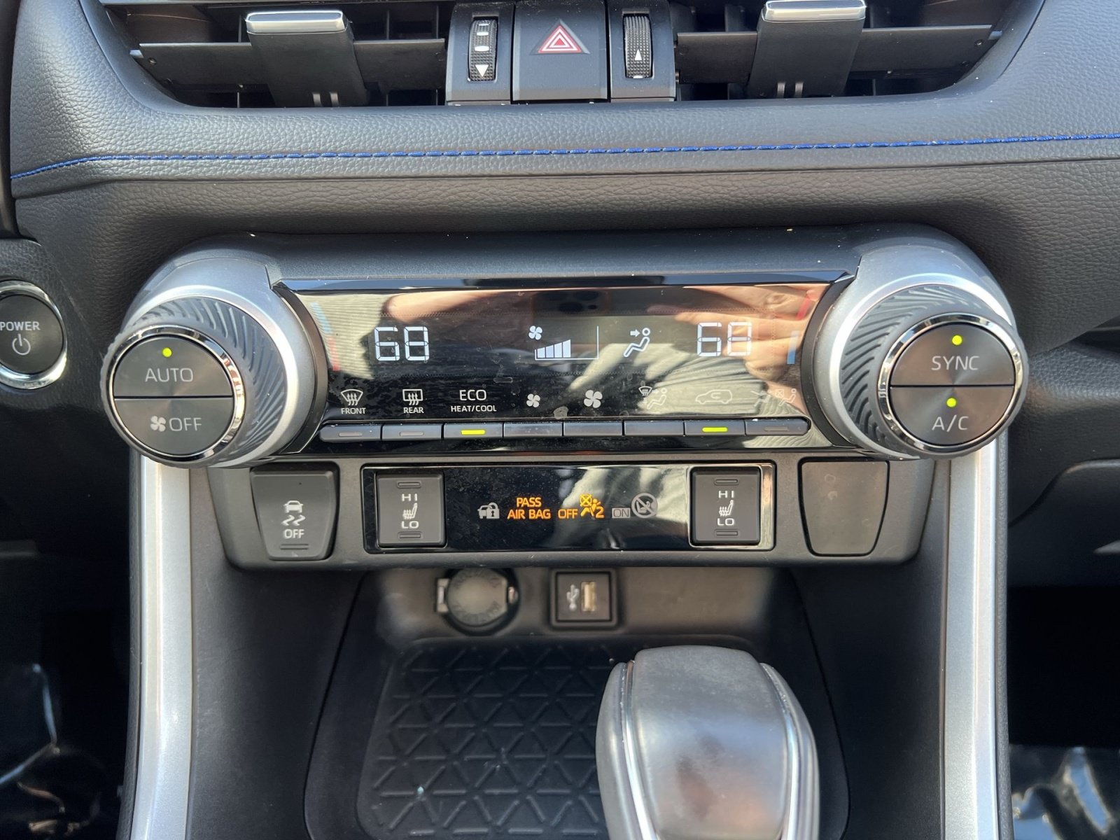 Used 2023 Toyota RAV4 XSE AWD/4WD image 20