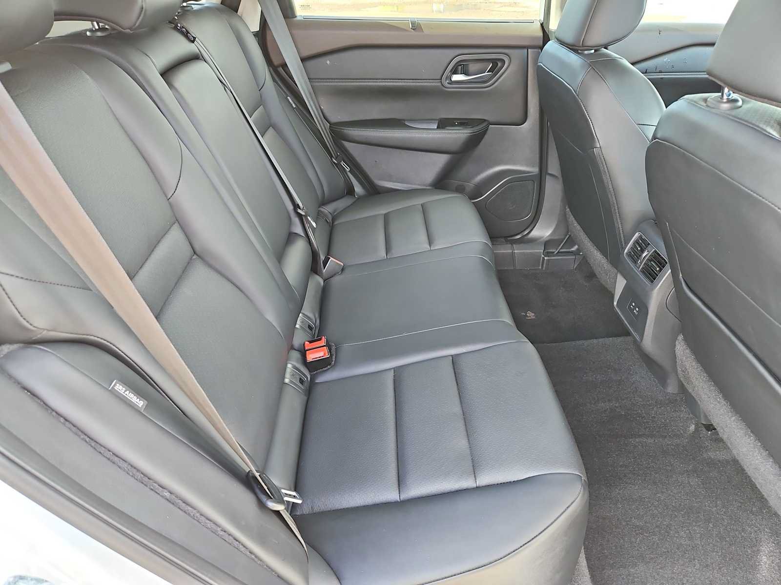 Used 2023 Nissan Rogue SV w/ SV Premium B Package FWD image 20