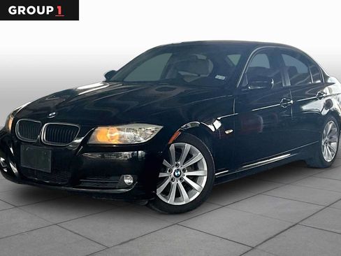 Used 2011 BMW 328i Sedan RWD image 1