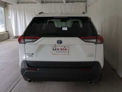 Used 2024 Toyota RAV4 XLE w/ Convenience Package AWD/4WD image 24