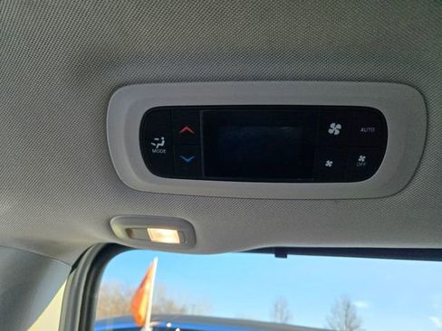 Certified 2022 Chrysler Pacifica Limited image 28