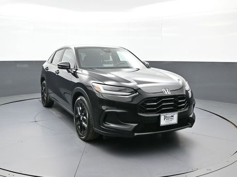 Used 2024 Honda HR-V Sport image 3