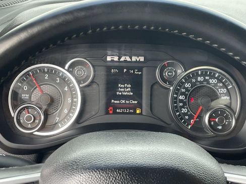 Used 2024 RAM 2500 Big Horn AWD/4WD image 30