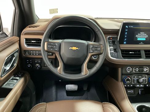 Used 2024 Chevrolet Suburban High Country w/ Max Trailering Package AWD/4WD image 7