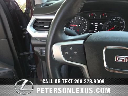 Used 2017 GMC Acadia SLE FWD image 25