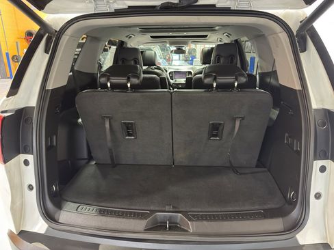 Used 2018 GMC Acadia SLT image 21