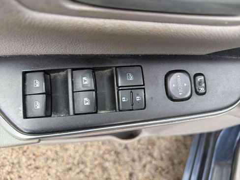 Used 2017 Toyota Camry LE image 8