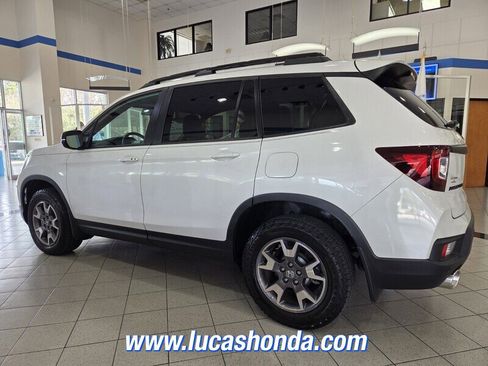 Used 2023 Honda Passport TrailSport image 6