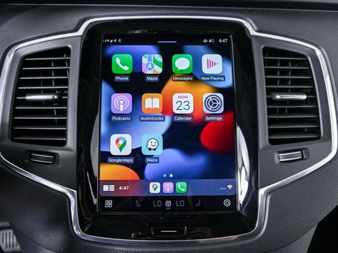 Certified 2025 Volvo XC90 B5 Core AWD/4WD image 17