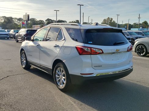 Used 2020 Chevrolet Equinox LT FWD image 3