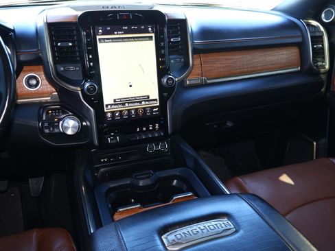 Used 2019 RAM 2500 Limited image 13