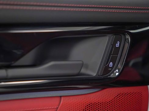 Certified 2025 Porsche Panamera 4 image 15