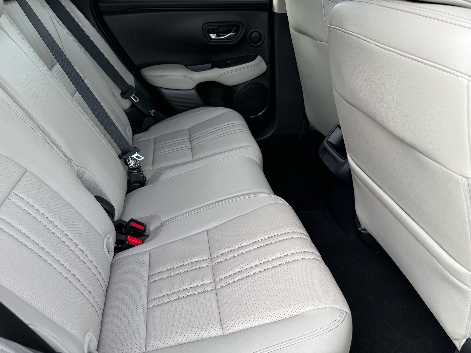 Certified 2026 Honda HR-V EX-L image 30