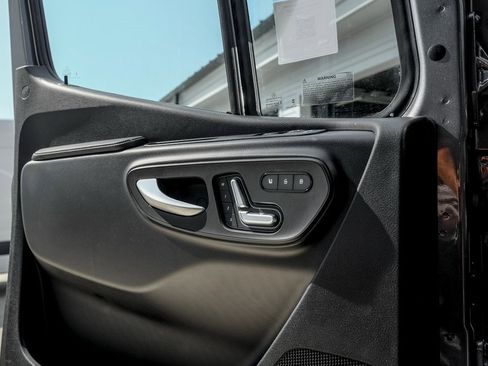 New 2025 Mercedes-Benz Sprinter 2500 image 13