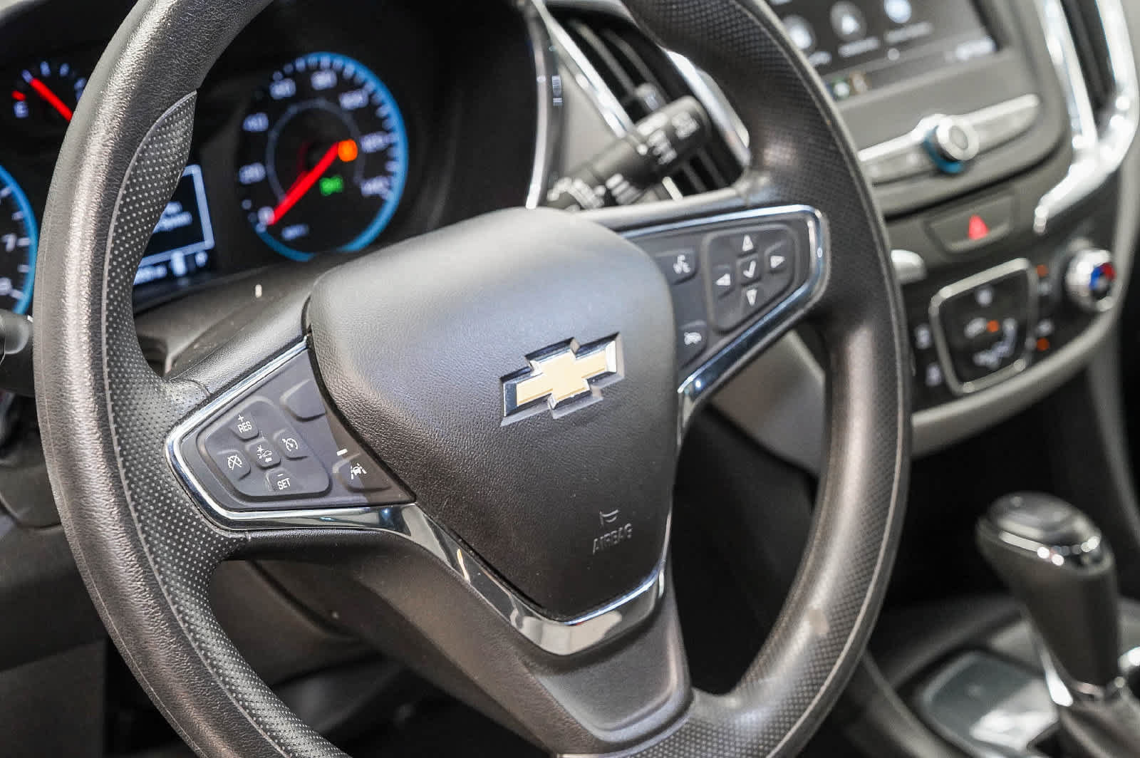 Used 2020 Chevrolet Equinox LS w/ LS Convenience Package FWD image 20