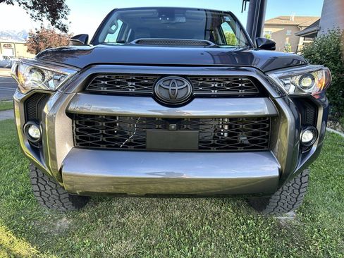 Used 2023 Toyota 4Runner SR5 Premium w/ Moonroof Package AWD/4WD image 14