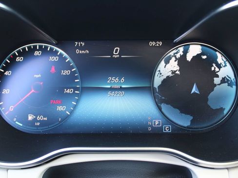 Used 2022 Mercedes-Benz GLC 300 image 25