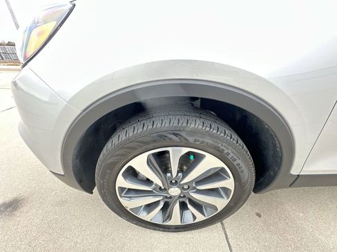 Used 2022 Buick Encore Preferred w/ Safety Package image 32